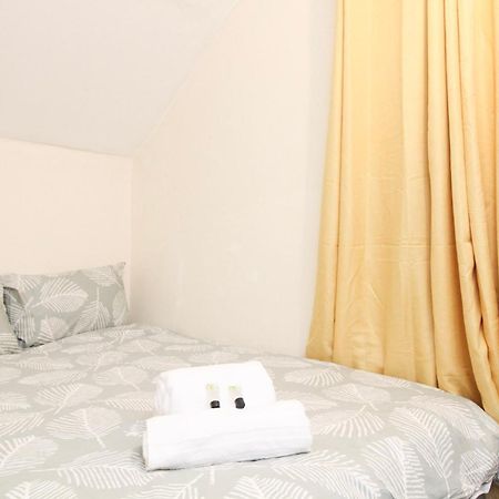 Room 4 Mayflower Road Guest House Southampton Bagian luar foto