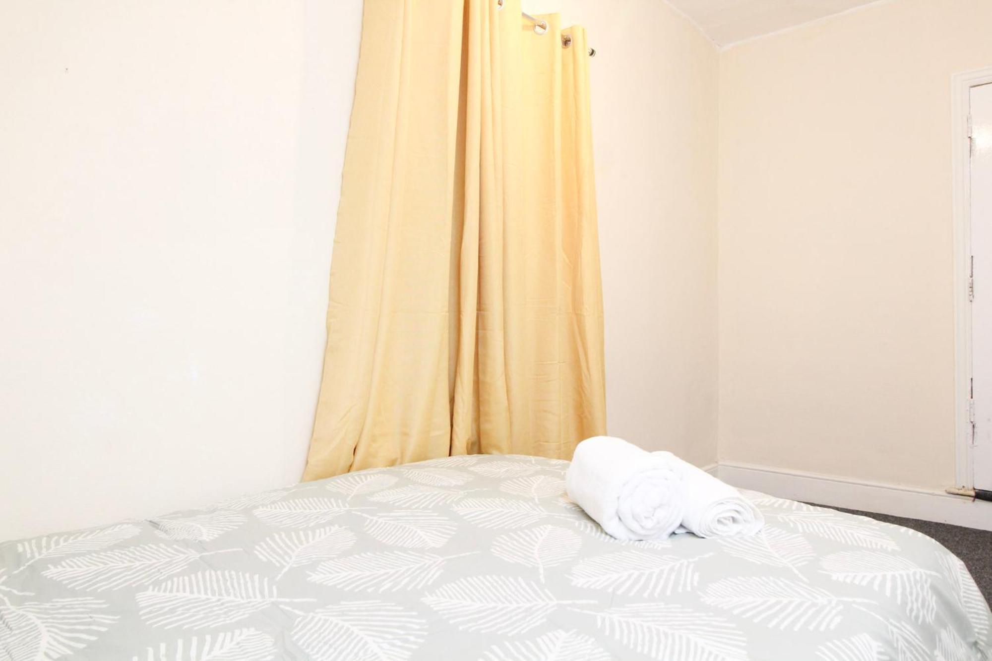 Room 4 Mayflower Road Guest House Southampton Bagian luar foto
