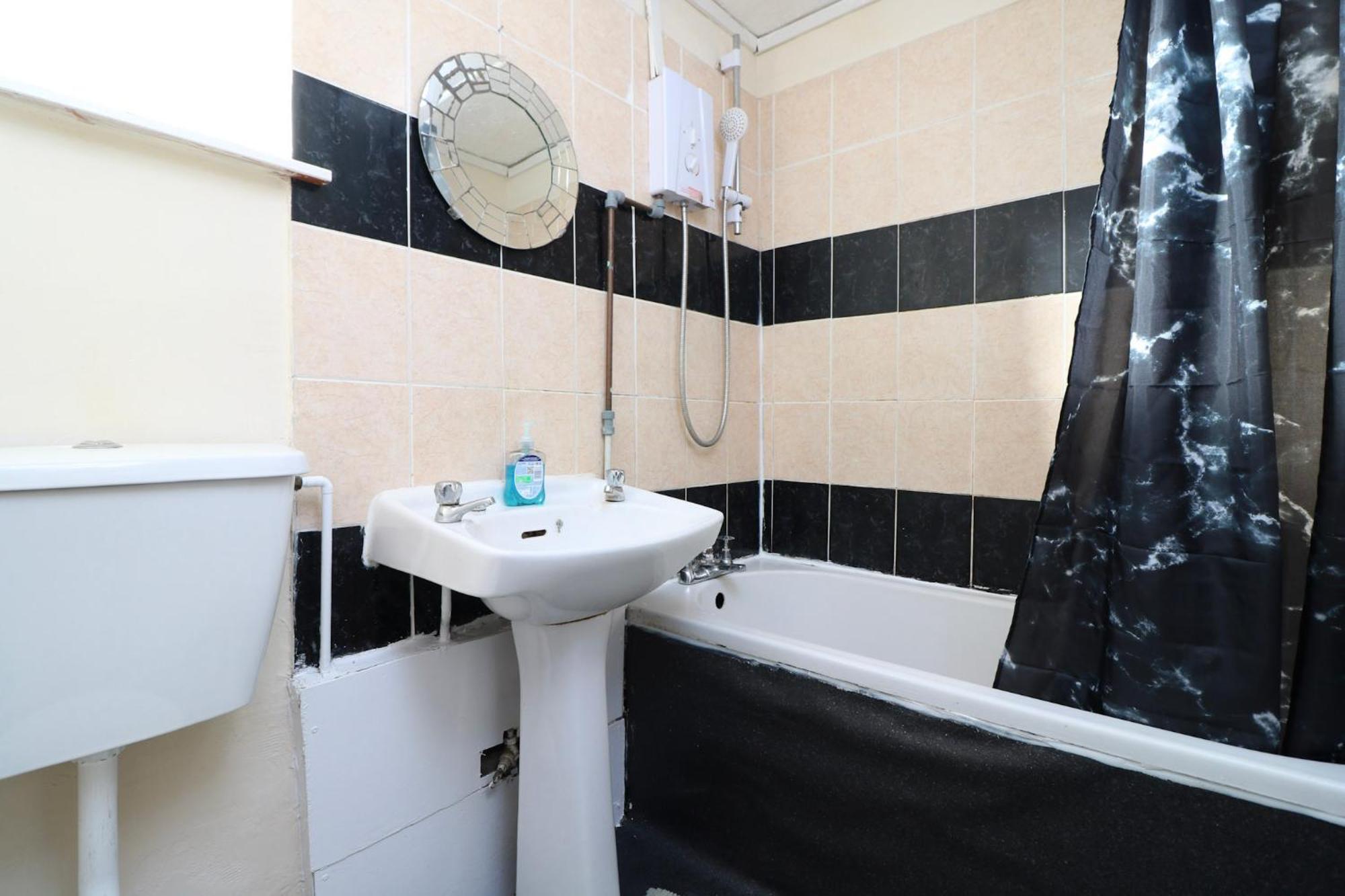 Room 4 Mayflower Road Guest House Southampton Bagian luar foto