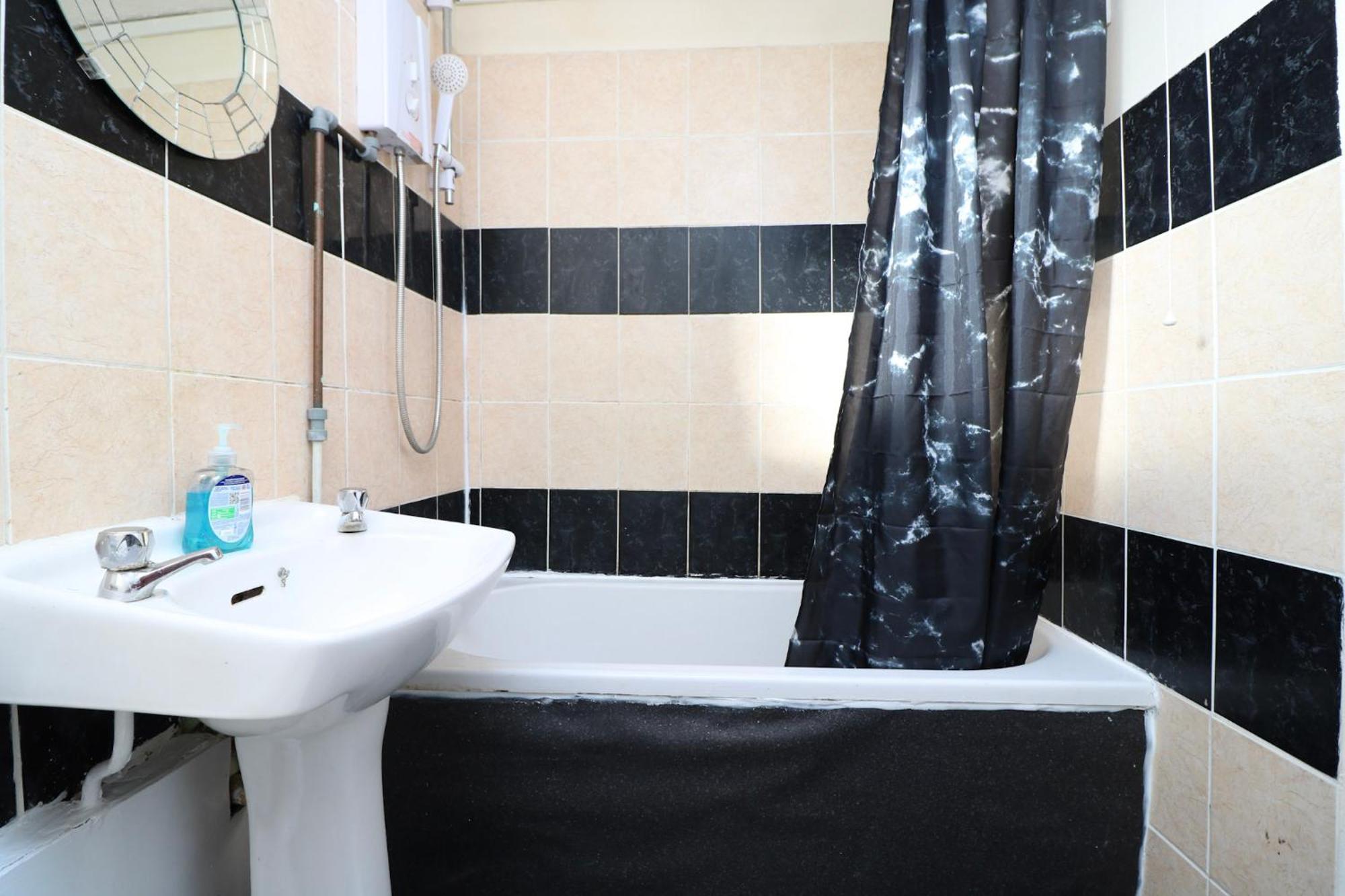 Room 4 Mayflower Road Guest House Southampton Bagian luar foto